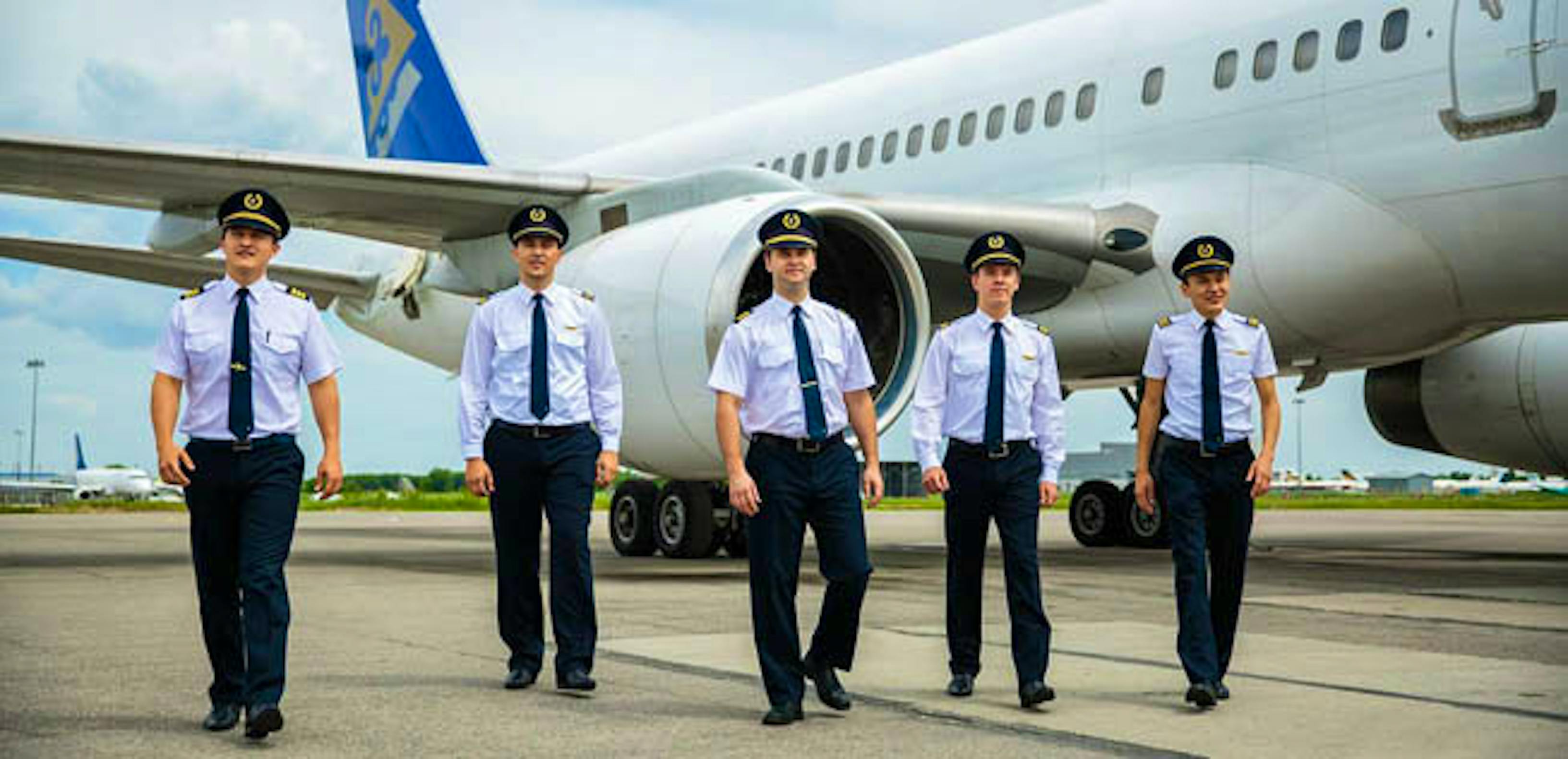 Air Astana форма пилотов
