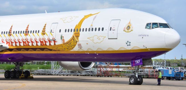 Speziallackierung Von Thai Airways Diese Boeing 777 Ist
