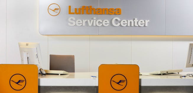Flugänderung: Lufthansa verweist gehörlosen Kunden an Telefon-Hotline -  aeroTELEGRAPH